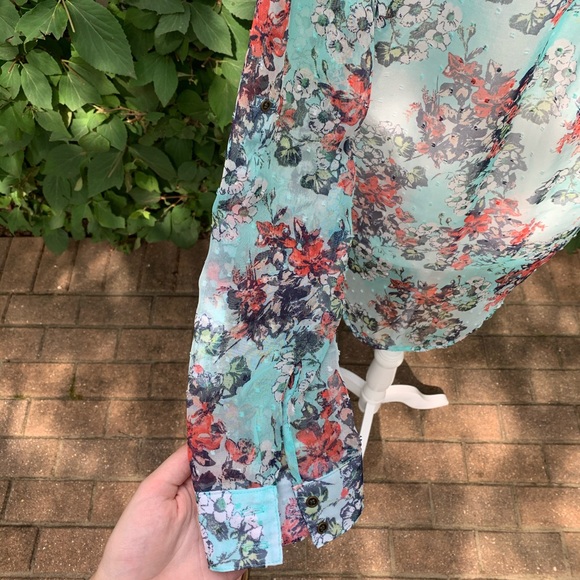 KUT FROM THE KLOTH Long Sleeve Flowy Blouse - Picture 7 of 8